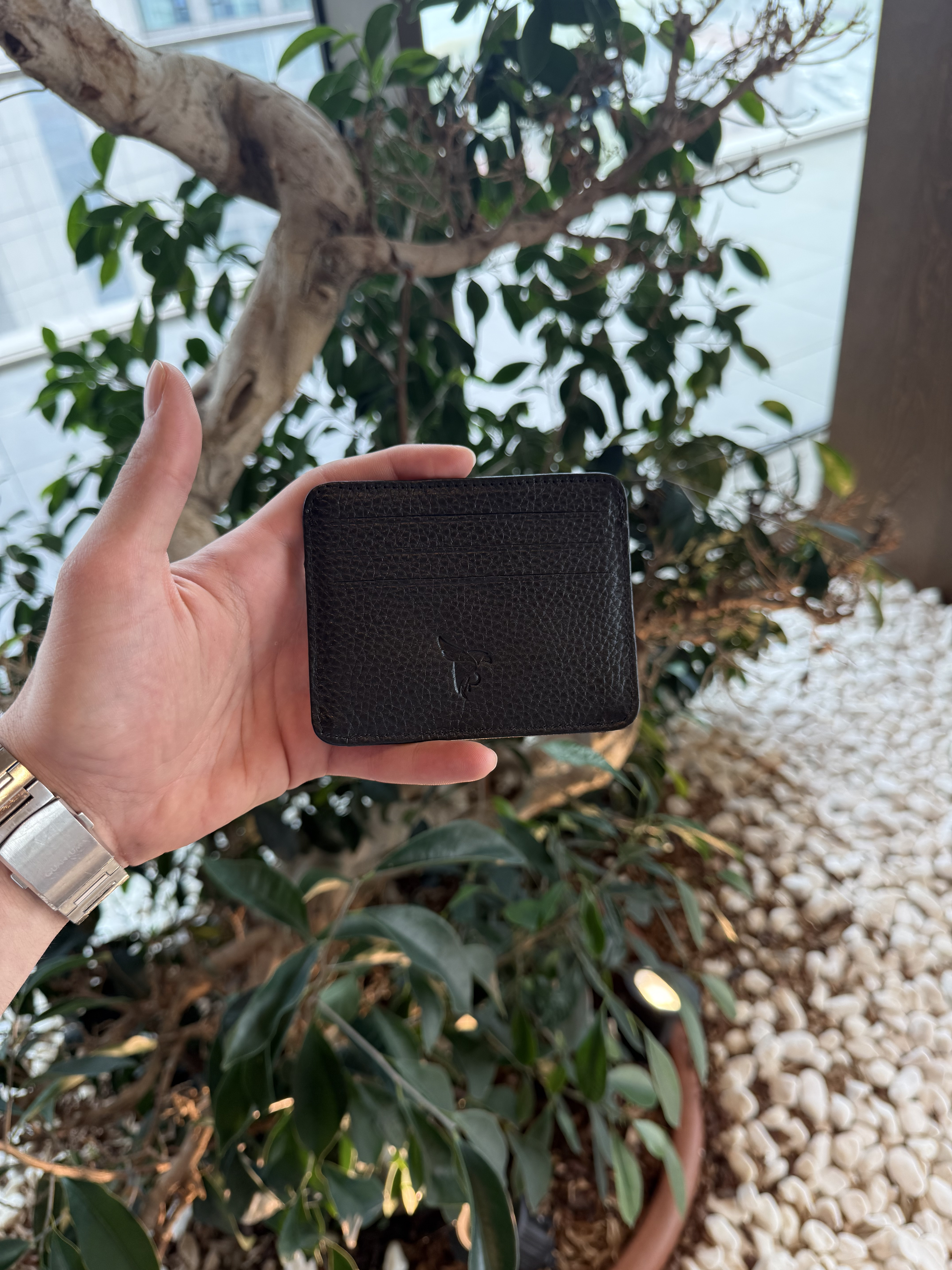 Premium Hakiki Deri Kartlık Cüzdan – Minimal İnce Tasarım